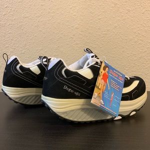 Skechers Shape-ups Size 8.5